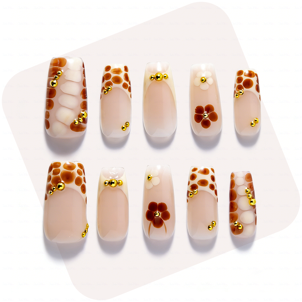 Caramel Spot – Nude Brown Short Square Press-Ons with Leopard Print & Gold Bead Accents