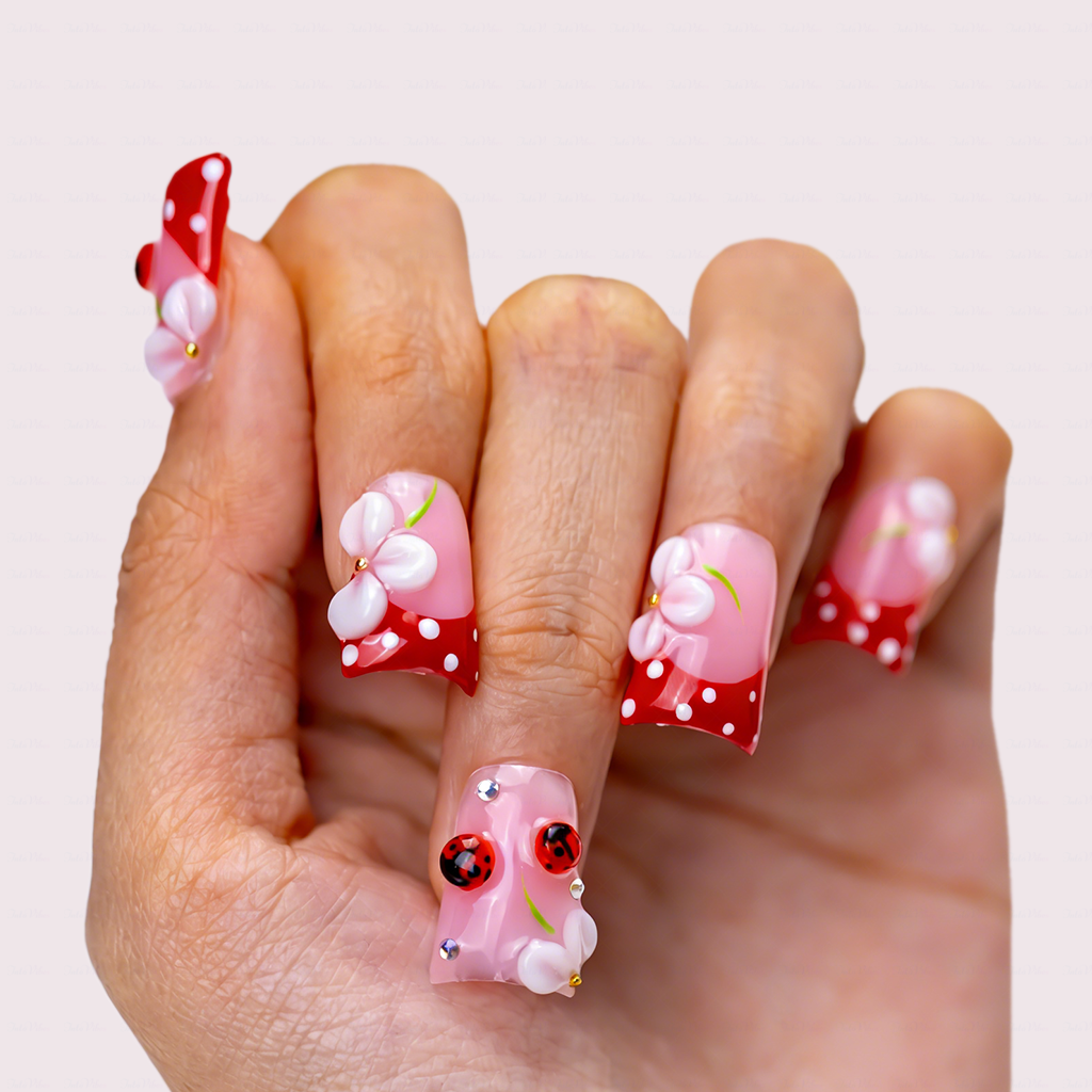Kawaii Spring Ladybug – Pink & Red Short Duck Press-Ons with 3D Flower Charms