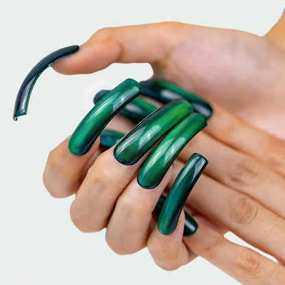 Emerald Glow – Emerald Green Long Downward Curved Press-Ons with Magnetic Light-Shifting Cat Eye Finish