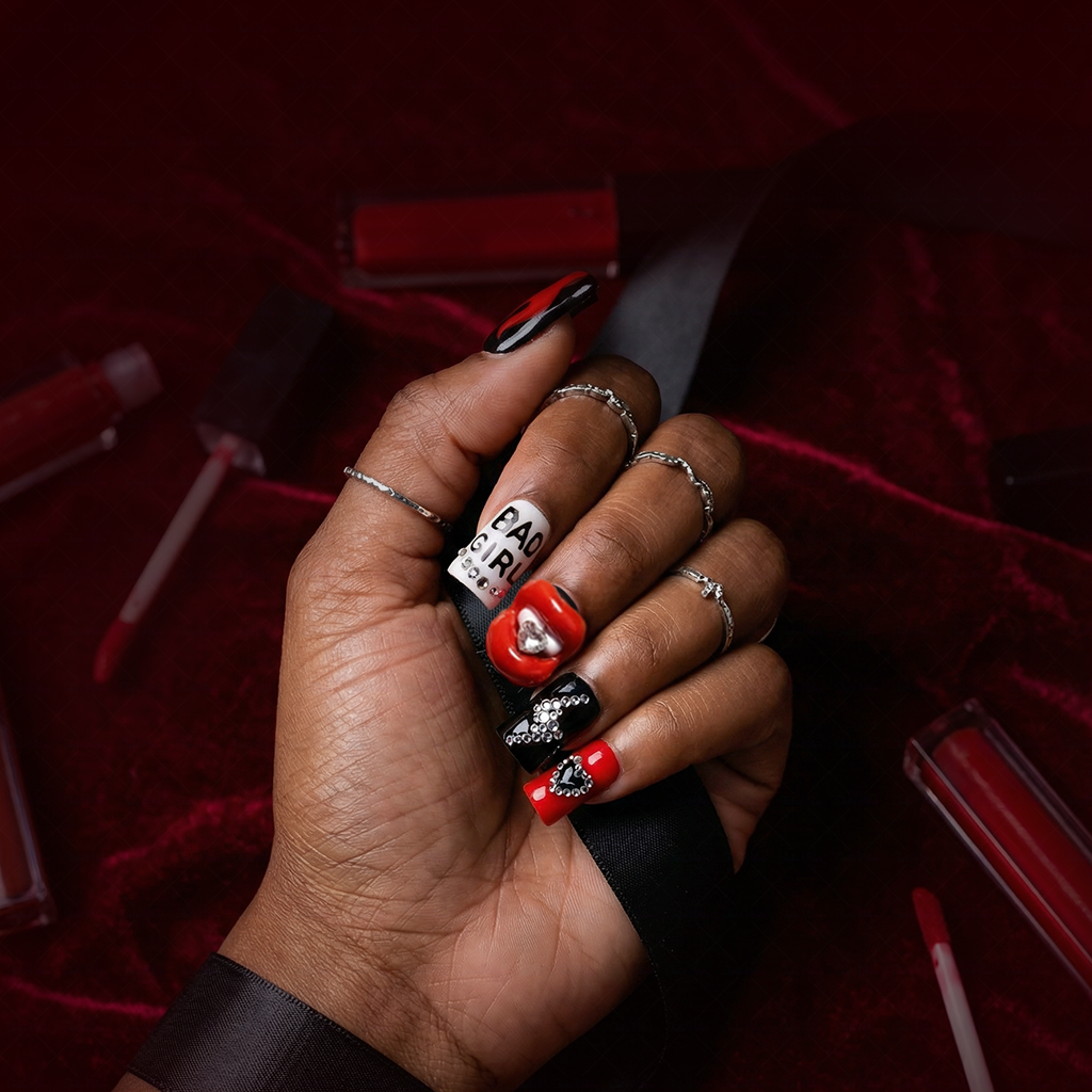 Rebel Pout - Rebel Red & Black Short Duck Press-Ons with 3D Lip & Rhinestone Charms