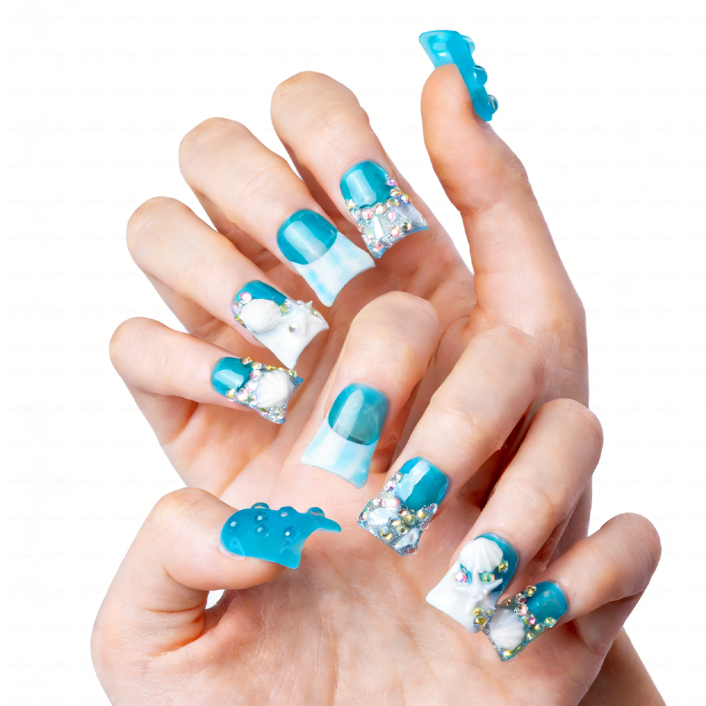Tide Sparkle – Ocean Blue Short Duck Press-Ons with Starfish & Seashell Charms