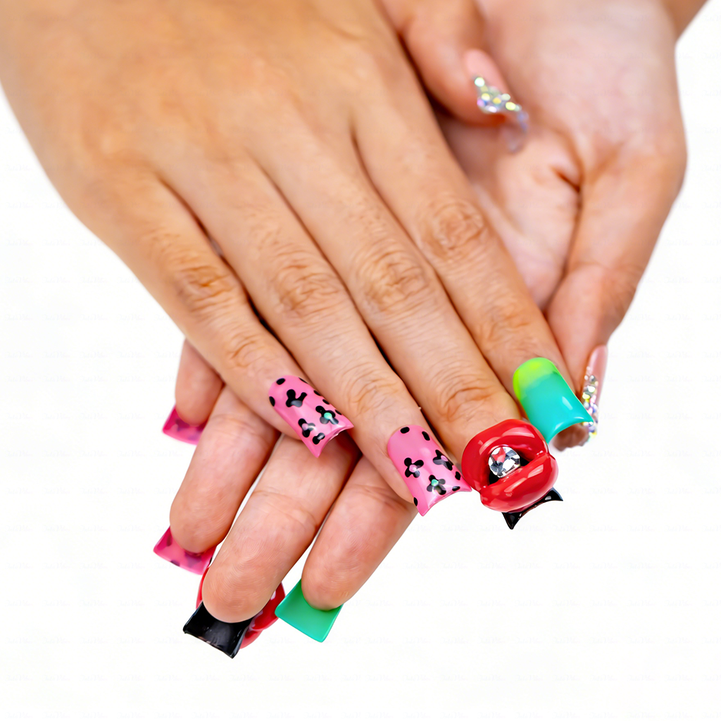 Lip Pop-Multi-Color Short Duck Press-Ons with 3D Lip & Rhinestone Accents