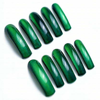 Emerald Glow – Emerald Green Long Downward Curved Press-Ons with Magnetic Light-Shifting Cat Eye Finish